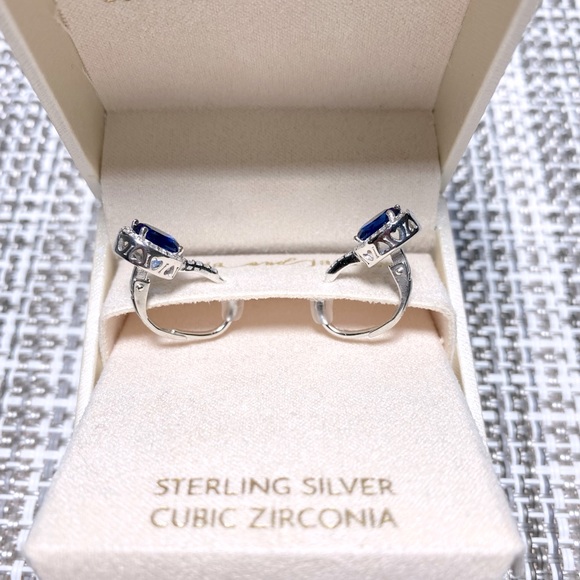 BRAND NEW Olivia and Jackson silver toned earrings 🥰 Box included 🎁 - Picture 6 of 7